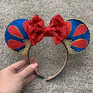 Snow White Disney ears.